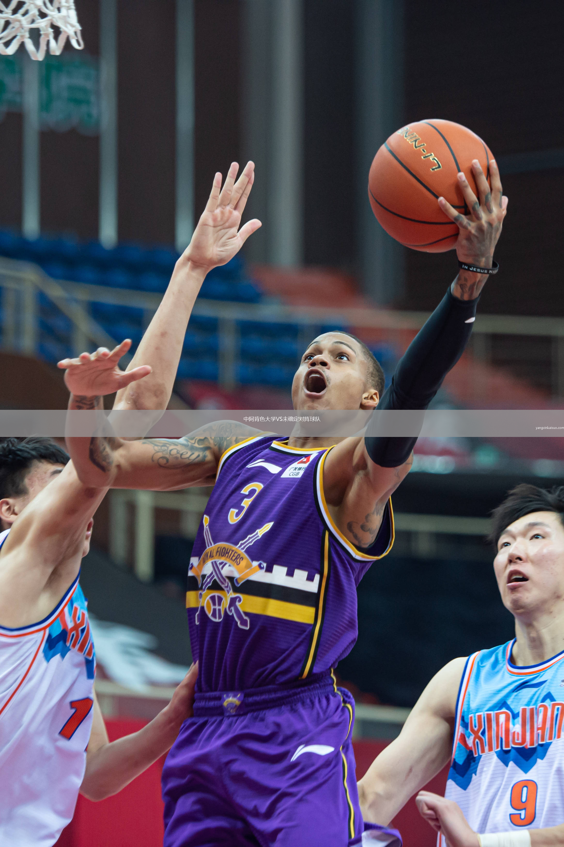 中阿肯色大学VS未确定对阵球队